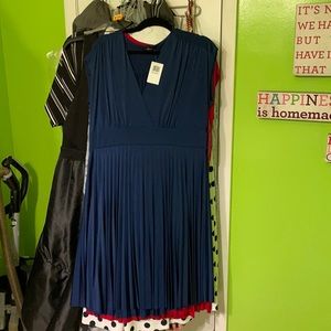 Women Dress - Navy - never worn with tags